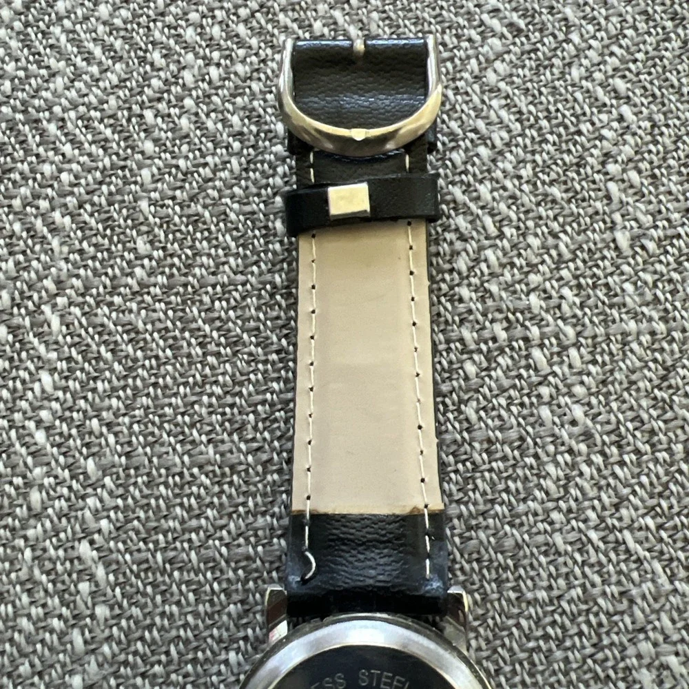 Riviera Black Quartz Watch NEEDS NEW BATTERY